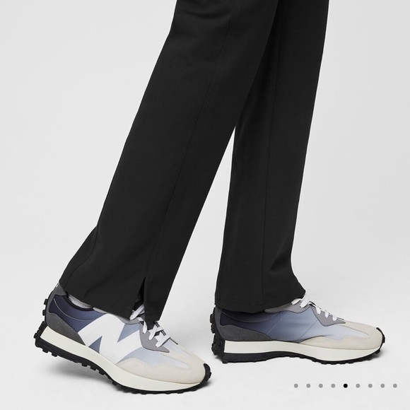 SOLD - FIGS Kade Cargo Scrub Pants - Picture 5 of 6